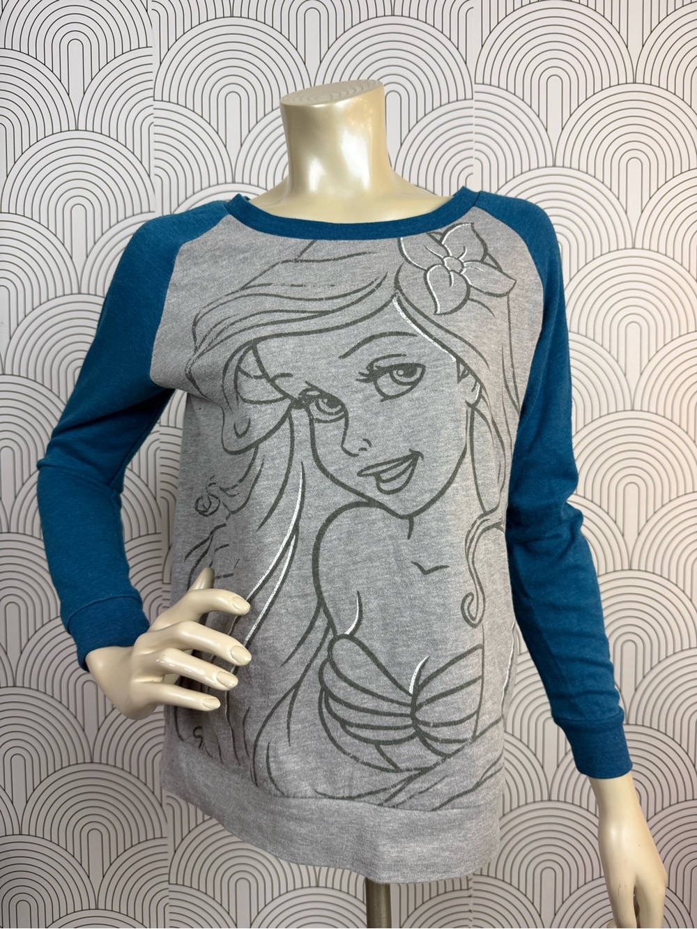 Disney Ariel long sleeve T shirt women's size extra small